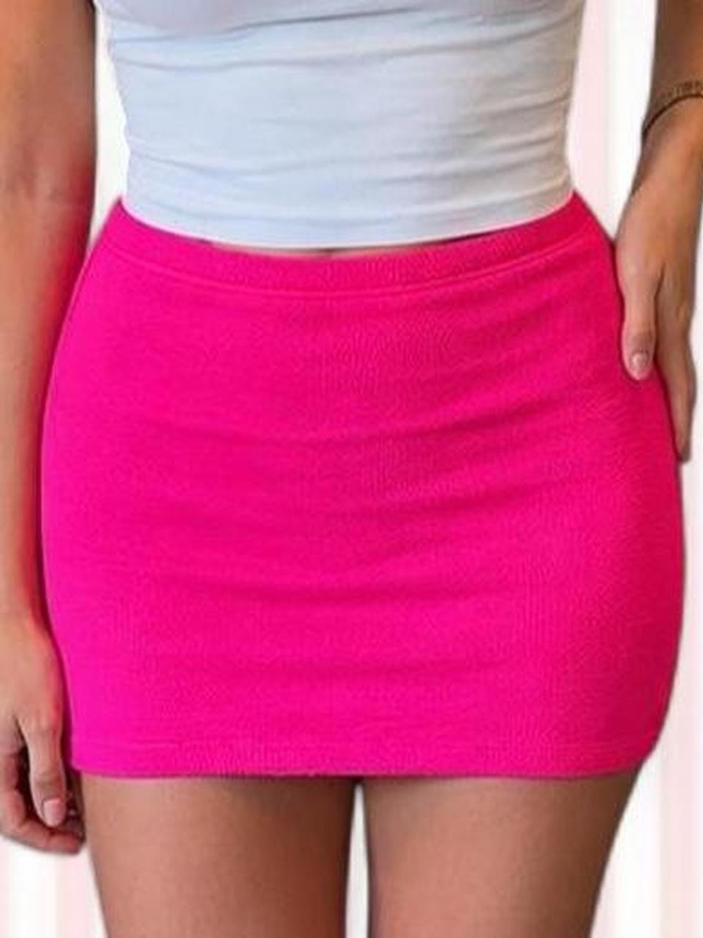 Good American Always Fits Mini Skirt Hawaiian Neon Pink  M